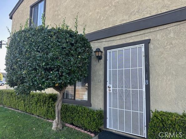 7611 Warner Avenue, Huntington Beach CA 92647