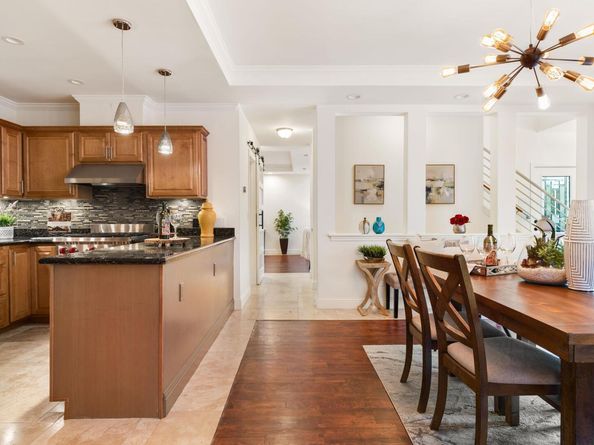 6440 Longcroft Dr, Oakland CA 94611