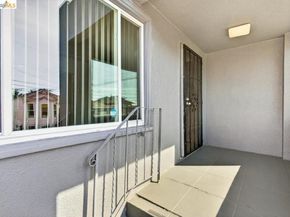 1070 Aileen St, Oakland CA 94608