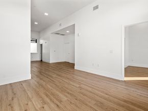 1545 32nd Street 210, Oakland CA 94608