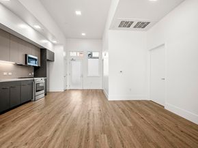 1545 32nd Street 210, Oakland CA 94608