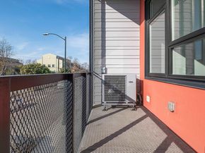 1545 32nd Street 210, Oakland CA 94608