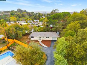 3102 Pine St, Martinez CA 94553