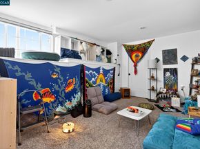 7333 Sunkist Dr, Oakland CA 94605