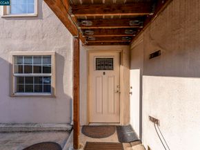 7333 Sunkist Dr, Oakland CA 94605