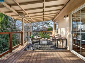 7333 Sunkist Dr, Oakland CA 94605