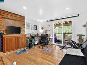 7333 Sunkist Dr, Oakland CA 94605