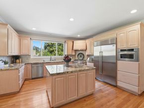 12800 Clausen Ct, Los Altos Hills CA 94022