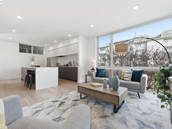 857 W Grand Ave, Oakland CA 94607