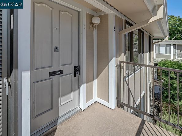 2700 Tice Creek Dr 3, Walnut Creek CA 94595