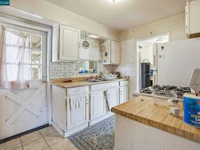 1990 Sunshine Dr, Concord CA 94520