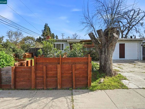 1990 Sunshine Dr, Concord CA 94520