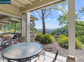 2100 Skycrest Dr 12, Walnut Creek CA 94595