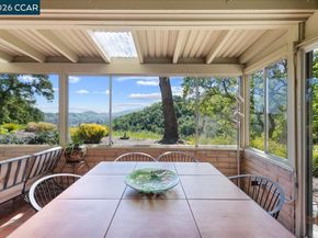 2100 Skycrest Dr 12, Walnut Creek CA 94595