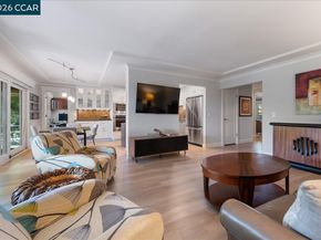 2100 Skycrest Dr 12, Walnut Creek CA 94595