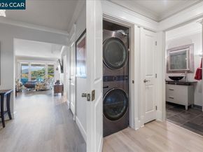 2100 Skycrest Dr 12, Walnut Creek CA 94595