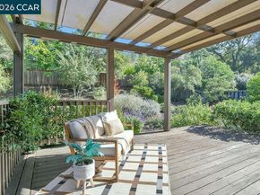 916 Calle Verde, Martinez CA 94553