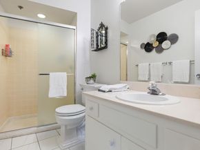5405 Carlton St 303, Oakland CA 94618