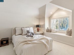 4 Julianna Ct, Moraga CA 94556