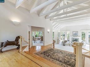 4 Julianna Ct, Moraga CA 94556