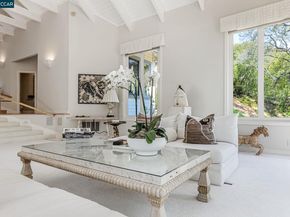 4 Julianna Ct, Moraga CA 94556