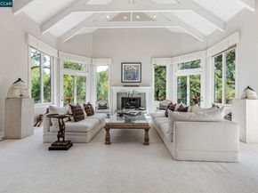 4 Julianna Ct, Moraga CA 94556