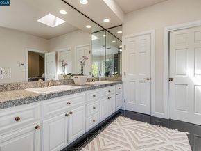 4 Julianna Ct, Moraga CA 94556