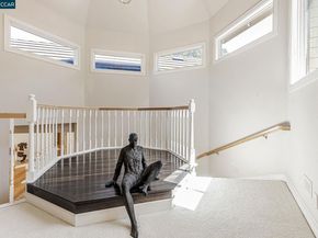 4 Julianna Ct, Moraga CA 94556