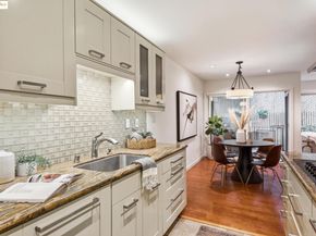 22 Moss Ave 107, Oakland CA 94610