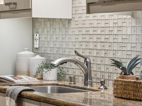 22 Moss Ave 107, Oakland CA 94610