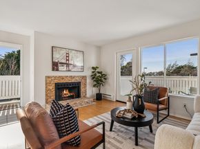 20 Marina Lakes Dr, Richmond CA 94804