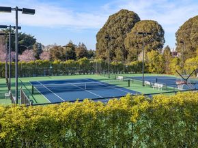 20 Marina Lakes Dr, Richmond CA 94804