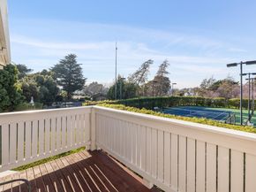 20 Marina Lakes Dr, Richmond CA 94804