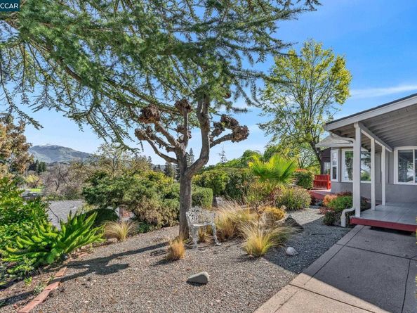 2081 Essenay Ave, Walnut Creek CA 94597