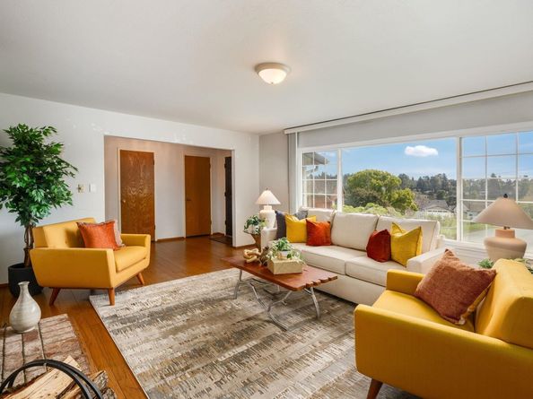 20 Marvin Court, Oakland CA 94605