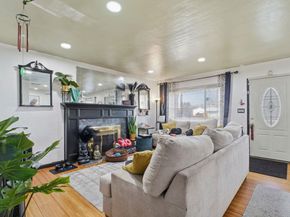 127 Hampton Rd, Hayward CA 94541