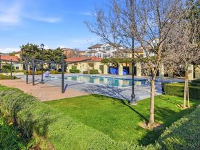 196 Heligan Ln 4, Livermore CA 94551