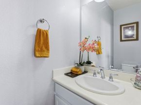 196 Heligan Ln 4, Livermore CA 94551