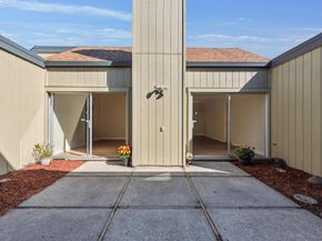 1042 Mangrove Ln, Alameda CA 94502
