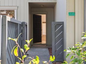 1042 Mangrove Ln, Alameda CA 94502