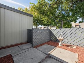 1042 Mangrove Ln, Alameda CA 94502