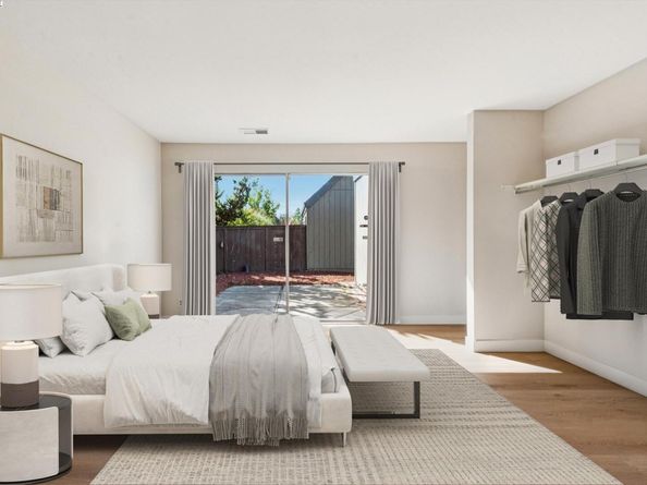 1042 Mangrove Ln, Alameda CA 94502