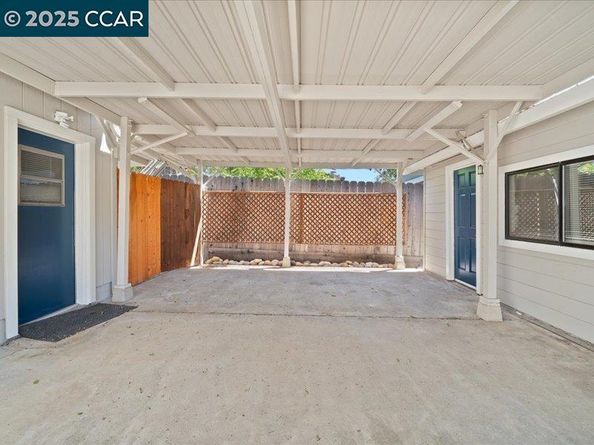 2910 Almond St, Martinez CA 94553