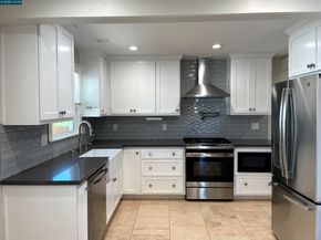 2910 Almond St, Martinez CA 94553