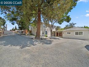 2910 Almond St, Martinez CA 94553