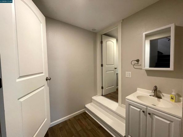 2910 Almond St, Martinez CA 94553
