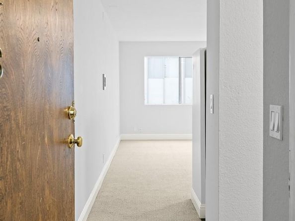 360 Vernon St 216, Oakland CA 94610