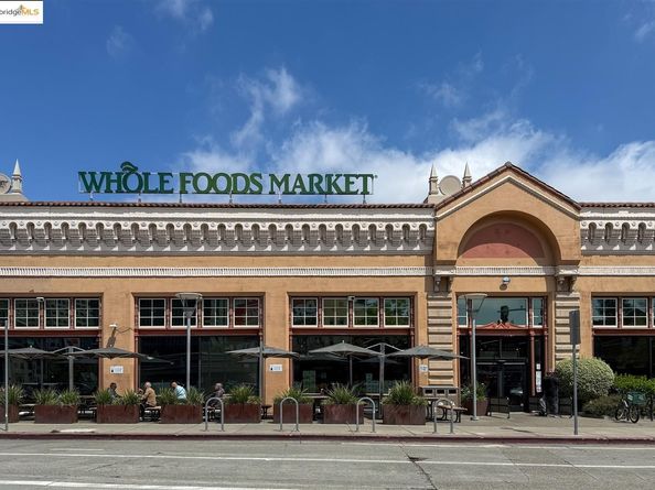 360 Vernon St 216, Oakland CA 94610