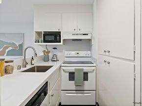 360 Vernon St 216, Oakland CA 94610