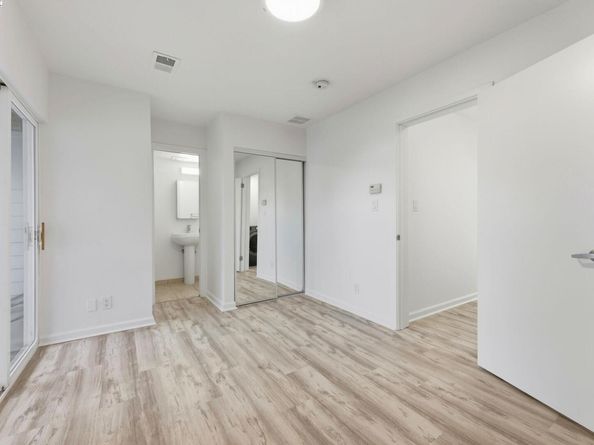 9455 Macarthur Blvd, Oakland CA 94605